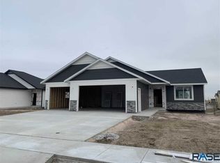904 Trojan Ave, Hartford, SD 57033