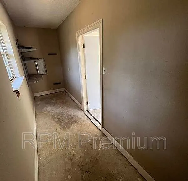 13235 Country Park Ave — Photo 40
