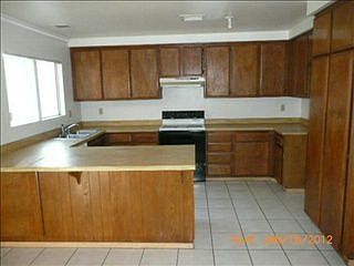 2nd image of 8586 Lake Bluffs Cir