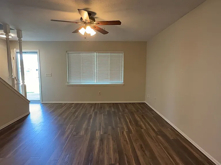 2614 Elwood Dr — Photo 18