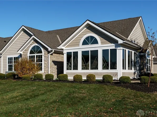 4693 Cobblestone Dr, Tipp City, OH 45371