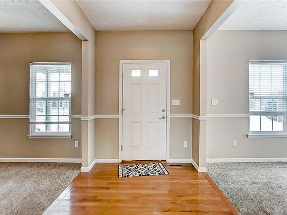 3rd image of 4144 Grace Cir