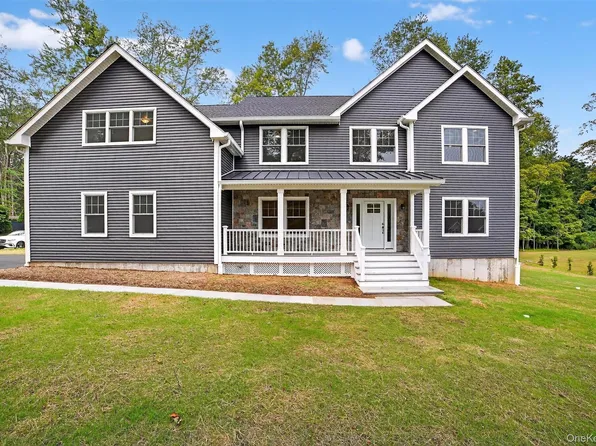 2 Merritt Court, Somers, NY 10541