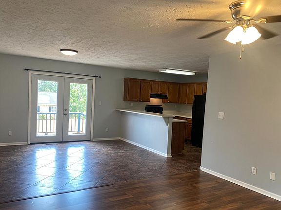 5th image of 114 Glenn Brook Ln