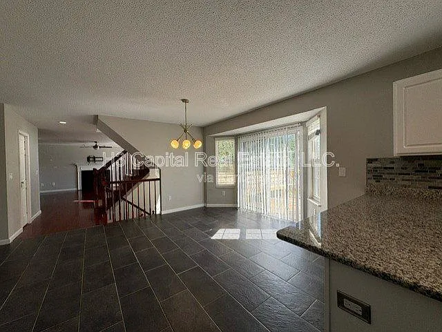 1041 Flora Lake Ct — Photo 13
