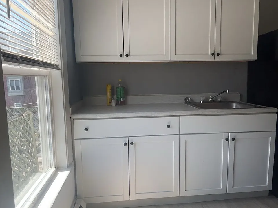 25 Maine Ave #3L