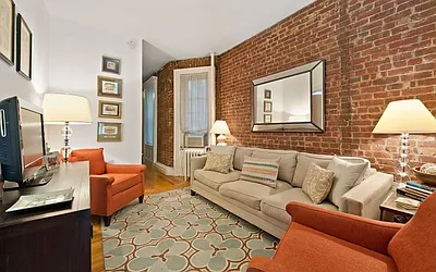 Rented by LJ Sloane Management