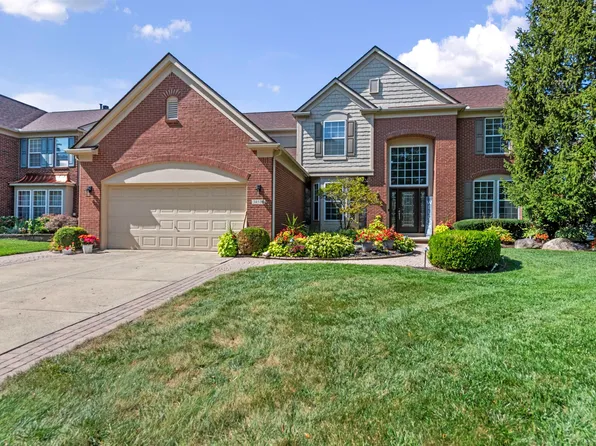 34533 Fontana Dr, Sterling Heights, MI 48312