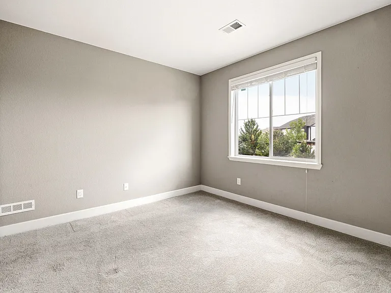 1135 Bonnyton Pl — Photo 33
