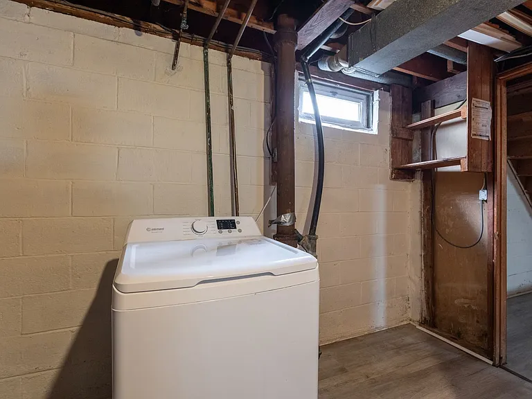 7 Jefferson Ave — Photo 8