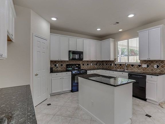 4th image of 18211 Cinderwood Dr