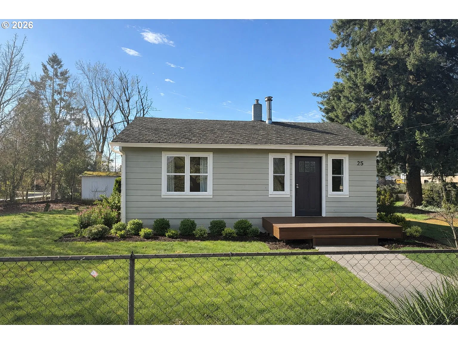 125 SE 126th Ave photo 1