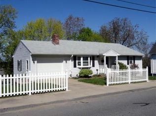 100 Beacon St, Clinton, MA 01510