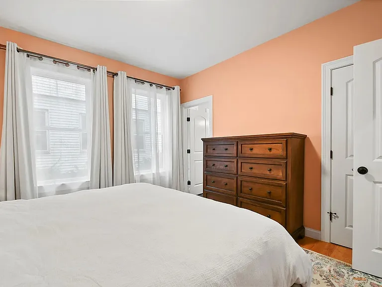 8 Greenleaf Ave #1 — Photo 11