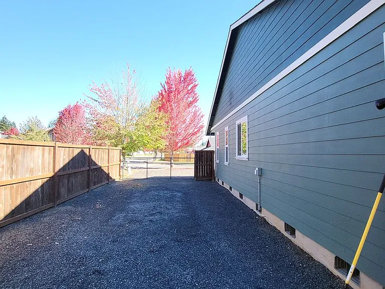 303 Parkside Loop — Photo 19