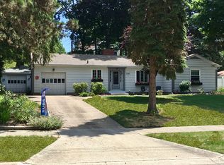 2205 Wilson Ct, Saint Joseph, MI 49085