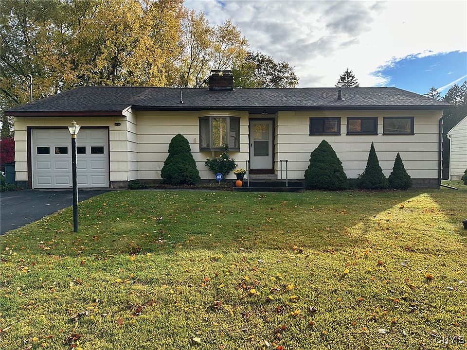 1st image of 220 Palmer Dr