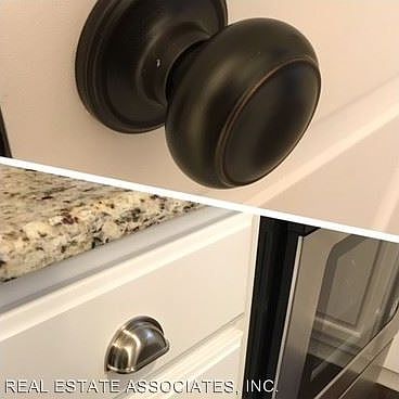 2nd image of 208B Bridgefield Pl