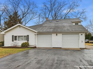 33639 N Greentree Rd, Grayslake, IL 60030