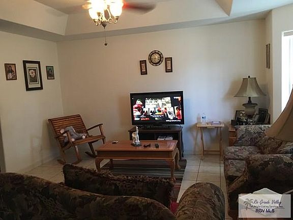 4th image of 3513 Park Ln S