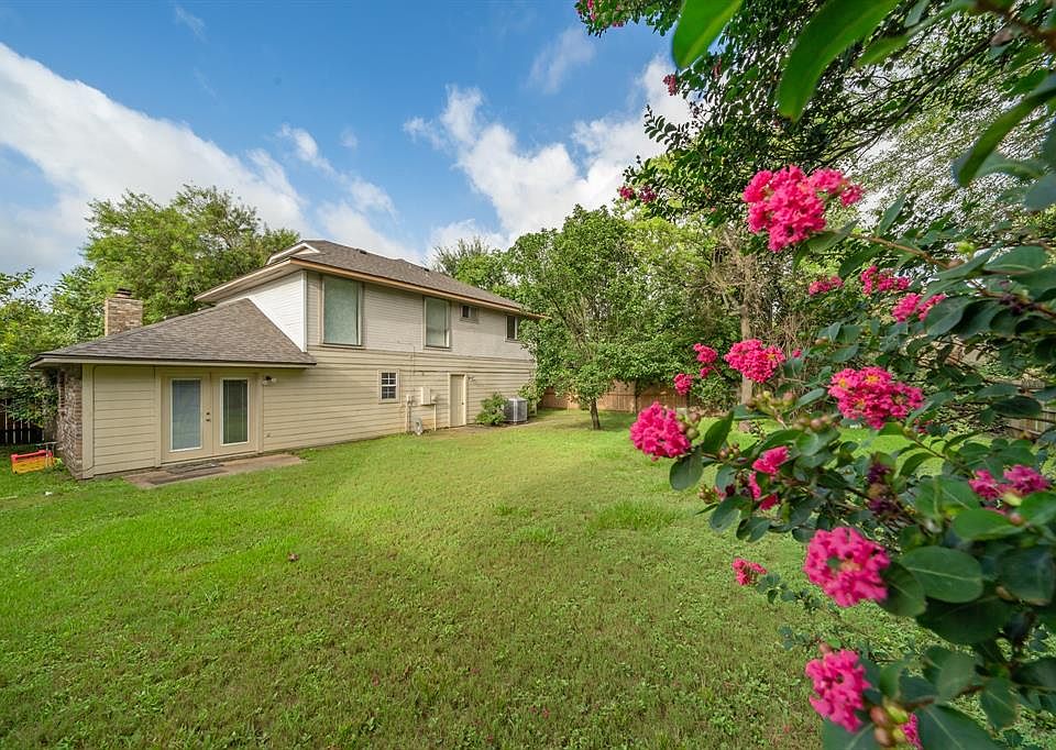 2nd image of 10606 White Fawn Dr