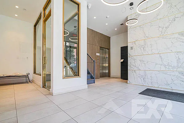 Rented by EXR | media 41