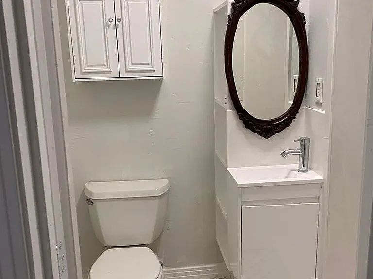 1st image of 4824 Melita Ave #7