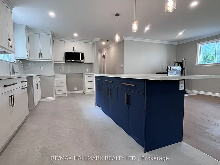 758 Botany Hill Cres — Photo 4