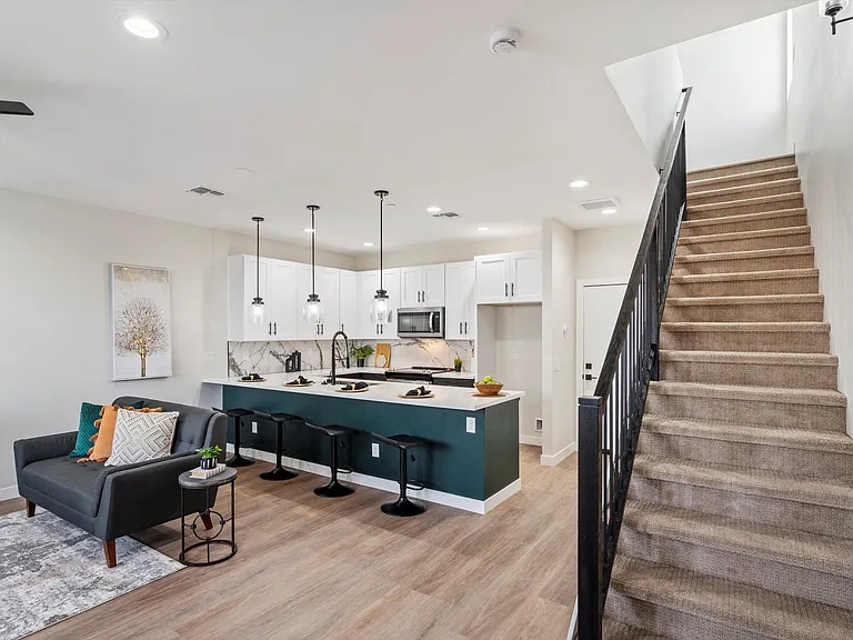 1642 E Monte Vista Rd #5 — Photo 7
