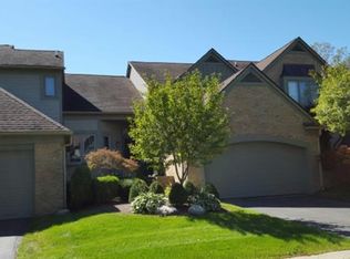 37432 Legends Trail Dr #1, Farmington Hills, MI