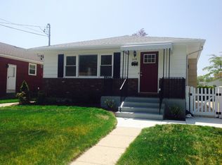 210 Henry St, Massapequa Park, NY 11762
