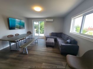 82 Albert St N #2, Orillia, ON L3V 5K5
