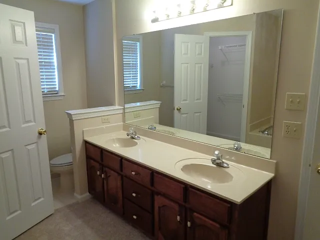 3015 Shadow Green Ln — Photo 6