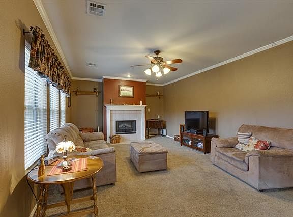 2nd image of 907 Corto Dr