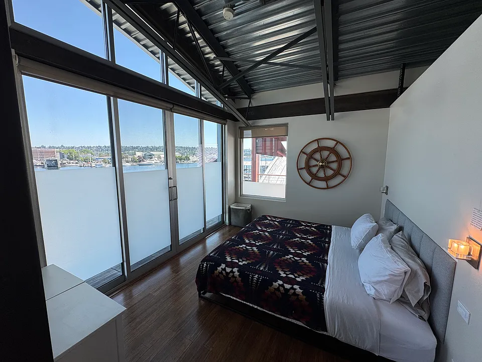 2284 W Commodore Way #310