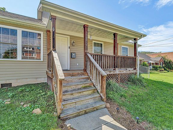 5th image of 1007 Murray Ave SE