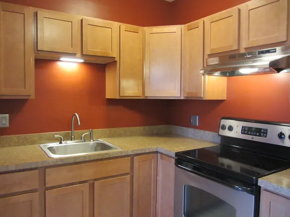 32 Alfred St, Biddeford, ME