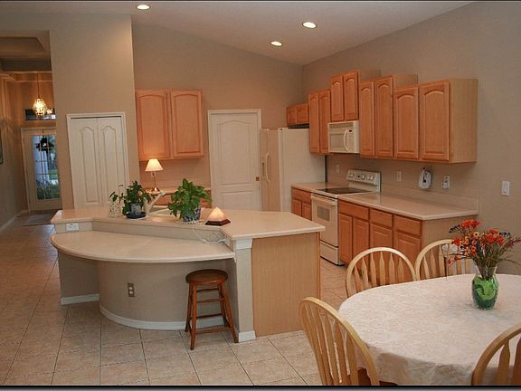 4th image of 11240 Blacksmith Dr