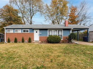 8909 Comstock Dr, Saint Louis, MO 63132