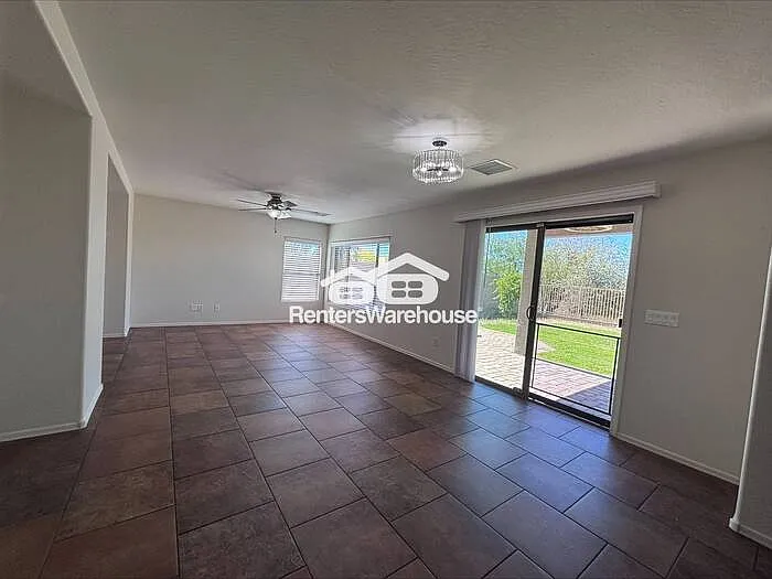 29314 N 24th Ln — Photo 4