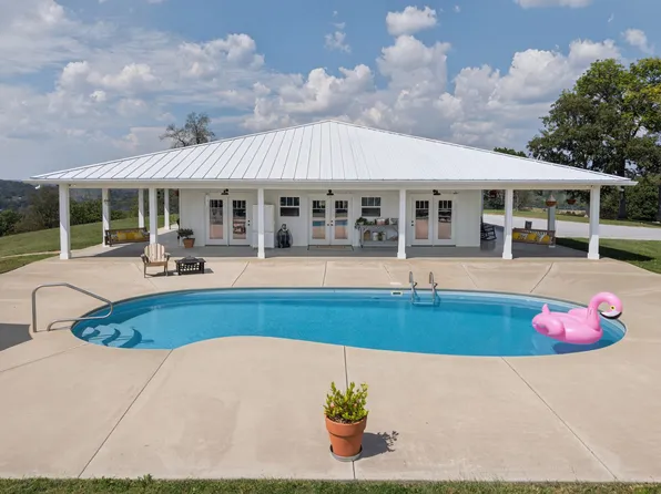 2303 Lewisburg Hwy, Fayetteville, TN 37334
