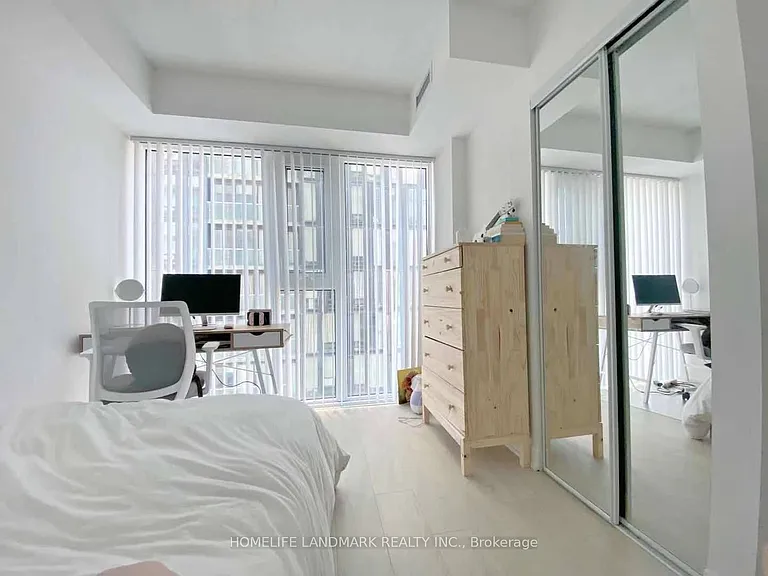 50 Wellesley St E #1501 — Photo 7