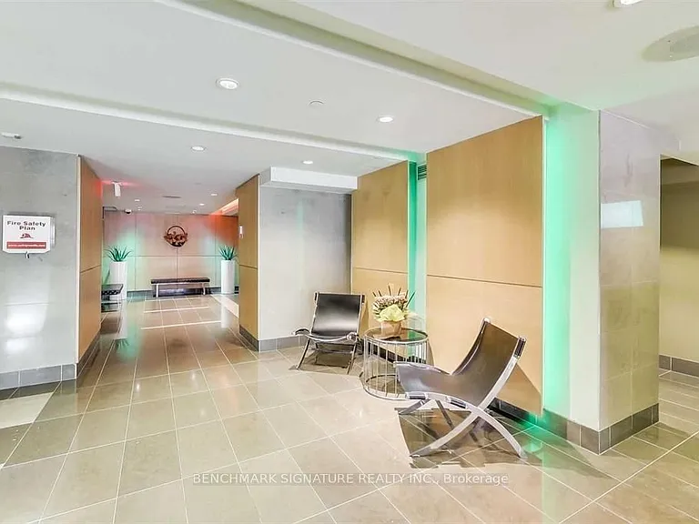 220 Victoria St #1310 — Photo 4