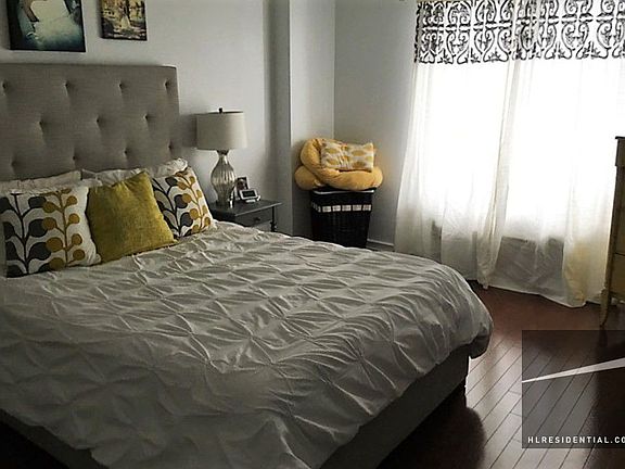 5th image of 2540 Shore Blvd APT 1R