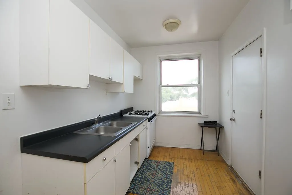 Radiant 1 Bed, 1 Bath at Wellington + Whipple (Logan Square) — Photo 2