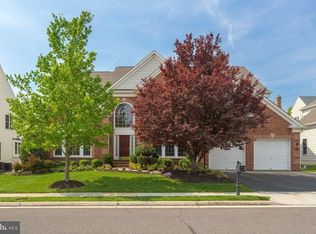 8923 Rhododendron Cir, Lorton, VA 22079