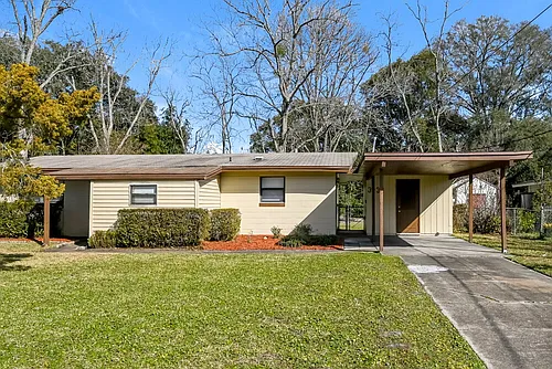 3937 Rodby Dr Photo 1