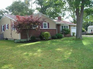 40 Harlan Dr, Brockton, MA 02301