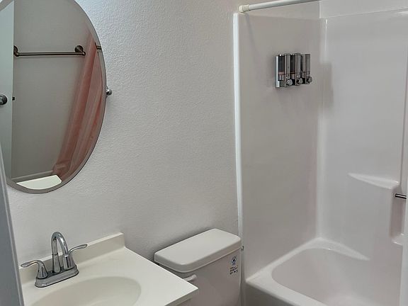 5th image of 1244 Stanley Ave #105