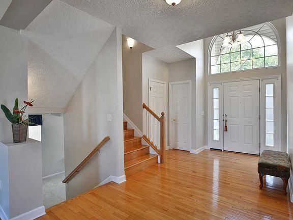 3rd image of 1219 Blacksmith Dr